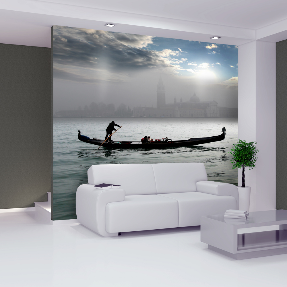Wallpaper - Gondola ride in Venice - 250x193