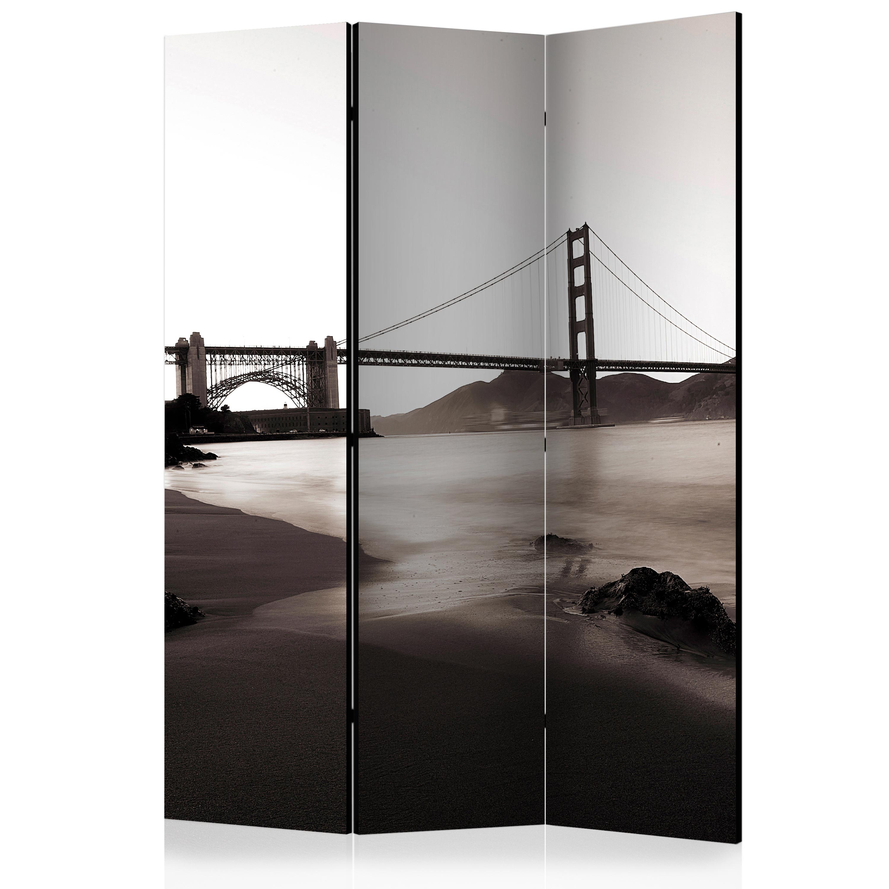 Room Divider - San Francisco: Golden Gate Bridge in black and white [Room Dividers] - 135x172